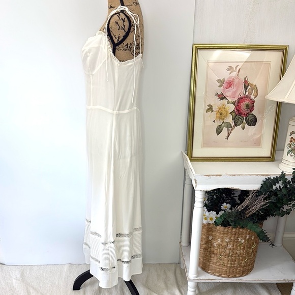 Reformation Ronan Dress in White Sz 12 - Picture 6 of 13